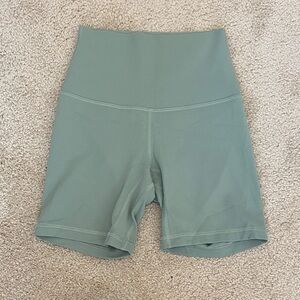 NWOT lululemon athletica Sage Greet Bike Shorts